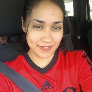 Meet your Posher, Adela